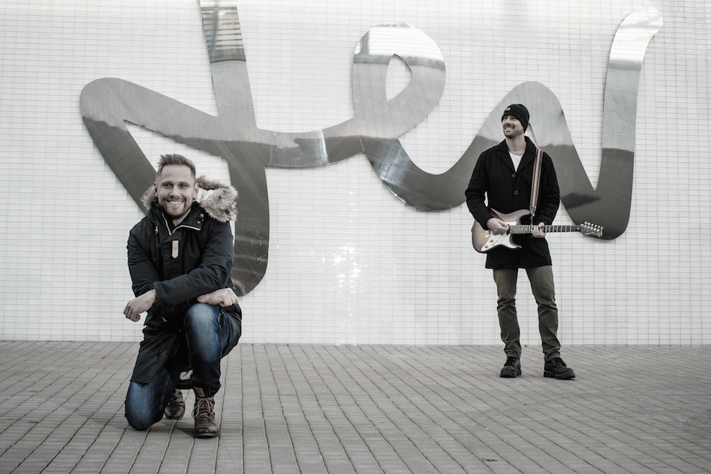 Daniel skrattar :) Foto www.fejstime.se